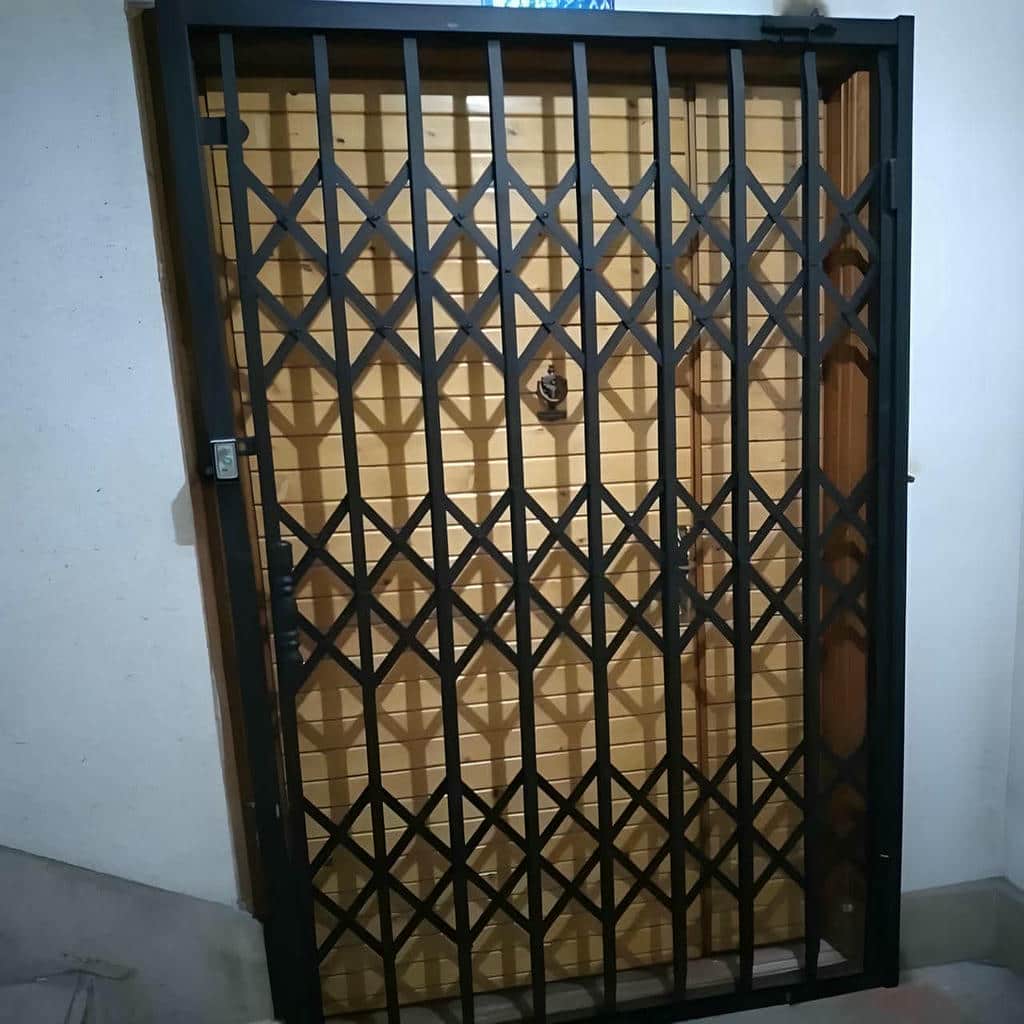 مرکز تخصصی حفاظ درب آکاردئونی در استان مرکزی